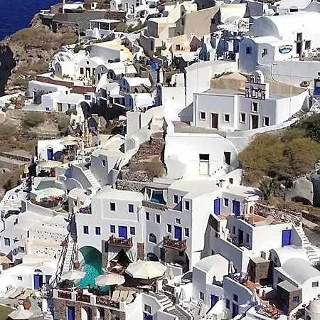 Superb Naxos Grand In The Heart Of Town Balcony