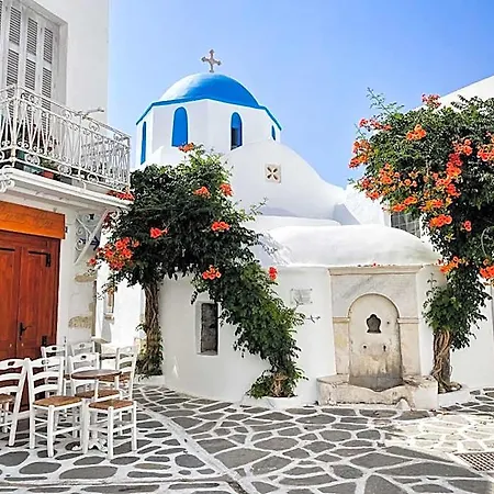 Superb Naxos Grand In The Heart Of Town Balcony ホテル 4*