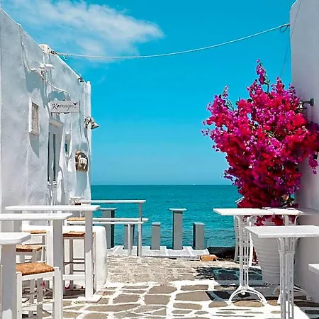 Superb Naxos Grand In The Heart Of Town Balcony ホテル