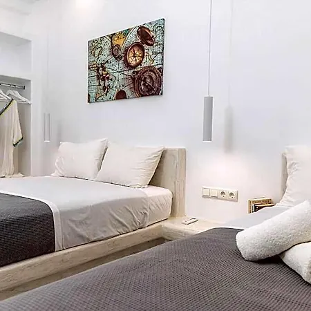 Superb Naxos Grand In The Heart Of Town Balcony ホテル 4*